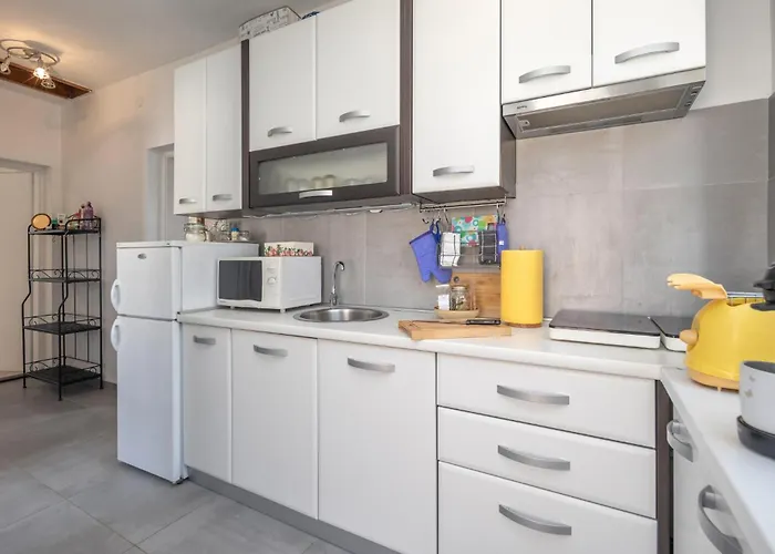 Apartment In With Wifi