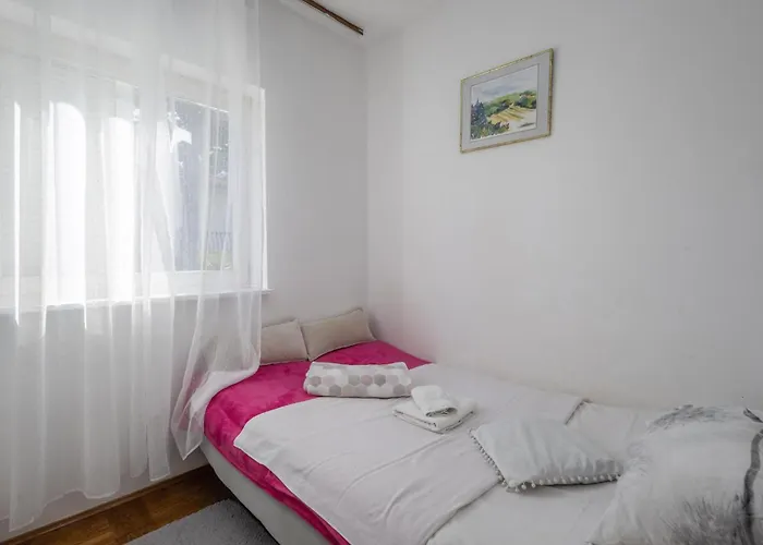 In With Wifi Apartment
