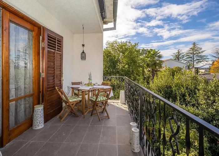 Apartment In With Wifi Malinska